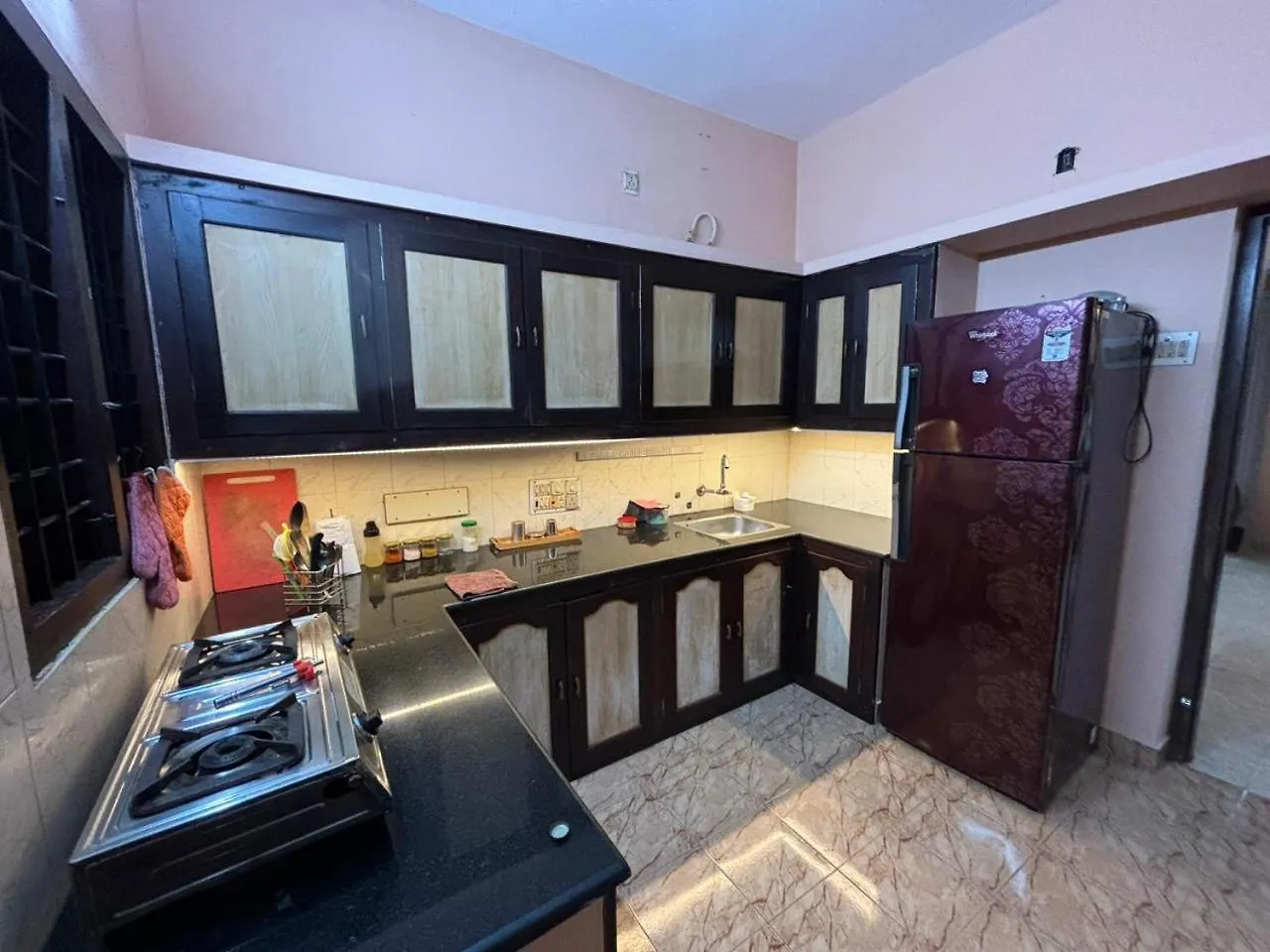 Semesterbostad 2Bhk Residence - Prime Location - Entire House Kochi Indien